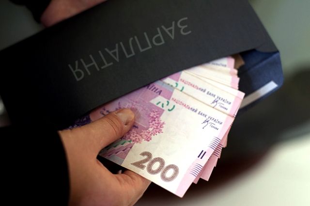 Зарплаты в регионах: где платят больше (инфографика) Зарплаты в регионах: где платят больше (инфографика)