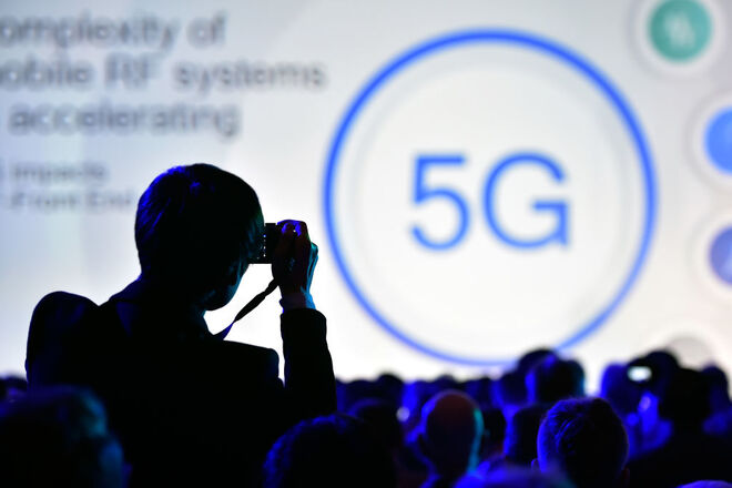 Для запуска 5G в Украине нужно перепрошить все самолеты, потратить миллиард евро и 25 лет