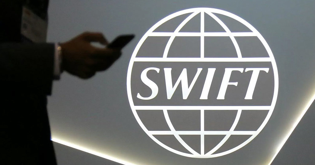 Европарламент принял резолюцию с призывом отключить Россию от SWIFT