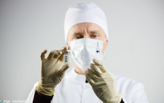 В Украину прибыла первая партия вакцины Pfizer