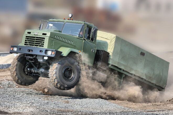 Украина будет поставлять грузовики армии США