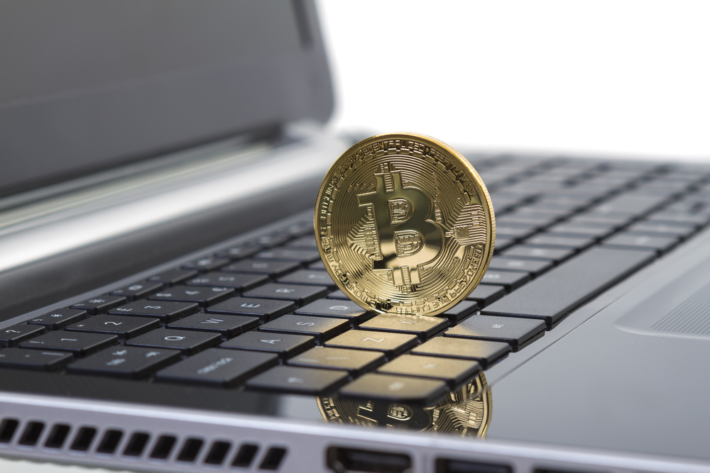Британец потерял $400 млн: мама выбросила его ноутбук с биткоинами