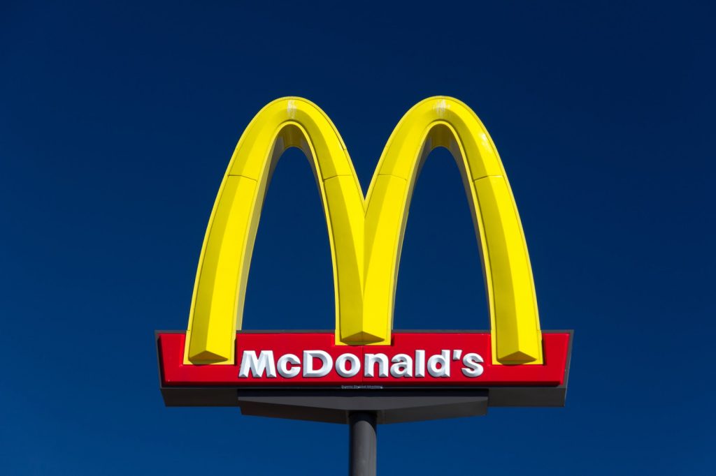 Как владелец McDonald’s Рэй Крок основал империю и заставил американцев и весь мир есть вне дома