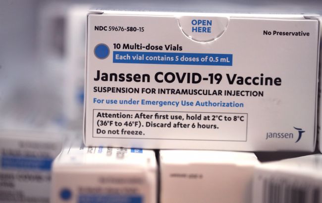 В Украину ввезли 500 доз вакцины Johnson & Johnson. Ее приобрела частная компания