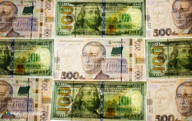 Курс доллара продолжил снижение на межбанке Курс доллара продолжил снижение на межбанке