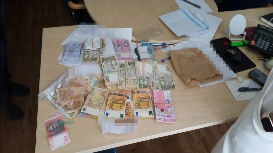 Кредитный рэкет: в Киеве псевдоколлекторы терроризировали более 60 тысяч “должников” Кредитный рэкет: в Киеве псевдоколлекторы терроризировали более 60 тысяч “должников”
