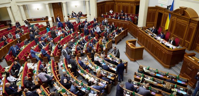 “Налог на Google”, ложь в декларациях, перегруз фур. Что сегодня приняла Верховная Рада