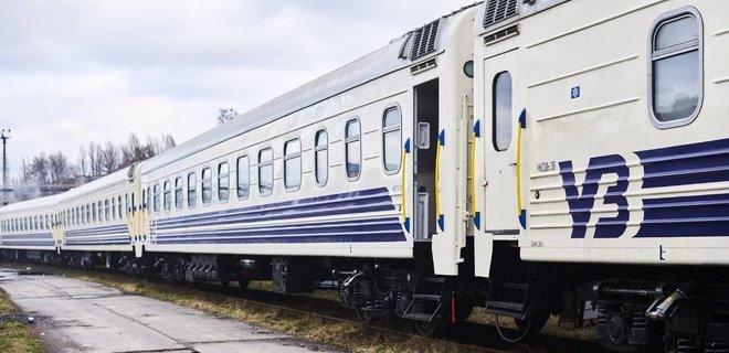Без тендера: 100 вагонов для Укрзализныци хотят закупить напрямую у Крюковского завода