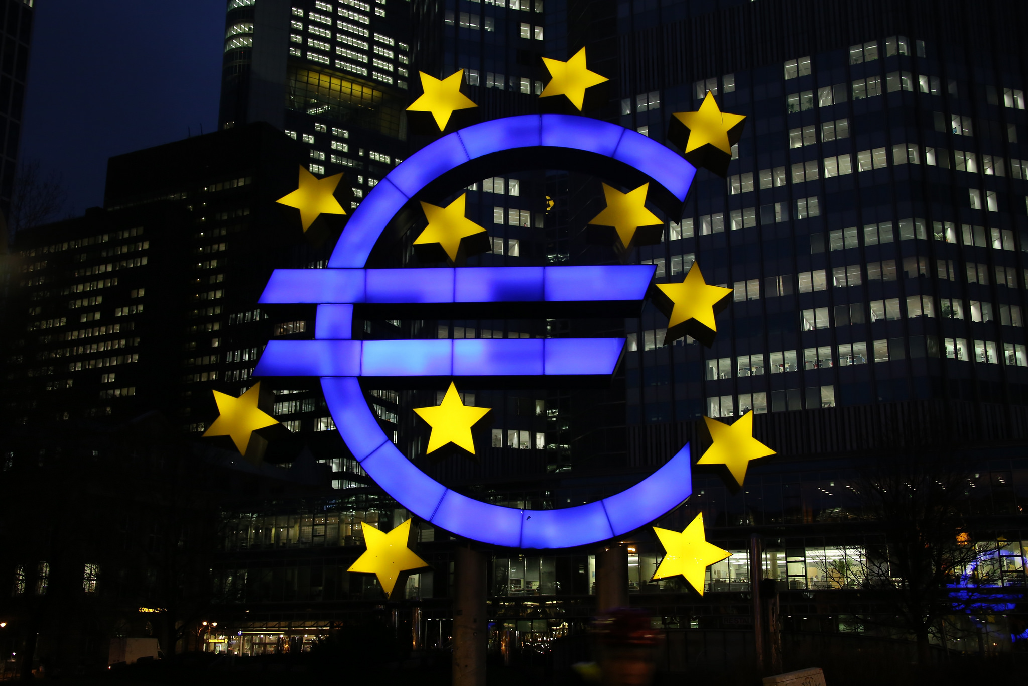Экономика еврозоны выросла на 2% после спада в течение двух кварталов подряд