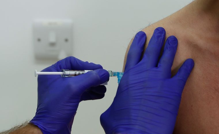 В Украине вакцину от коронавируса могут получить все желающие