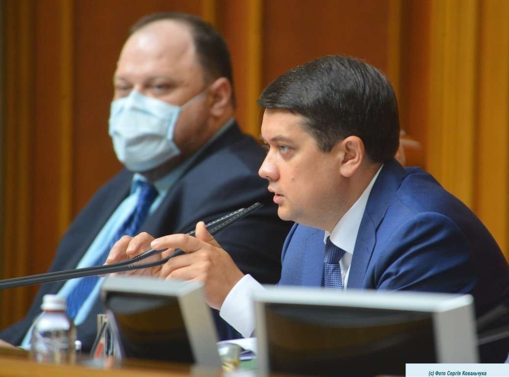 Не поддерживать партии и отчитываться о контактах: Рада дала старт деолигархизации Не поддерживать партии и отчитываться о контактах: Рада дала старт деолигархизации