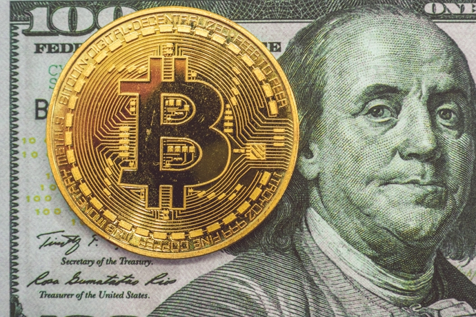 Курс биткоина рухнул после того, как Сальвадор признал его официальной валютой