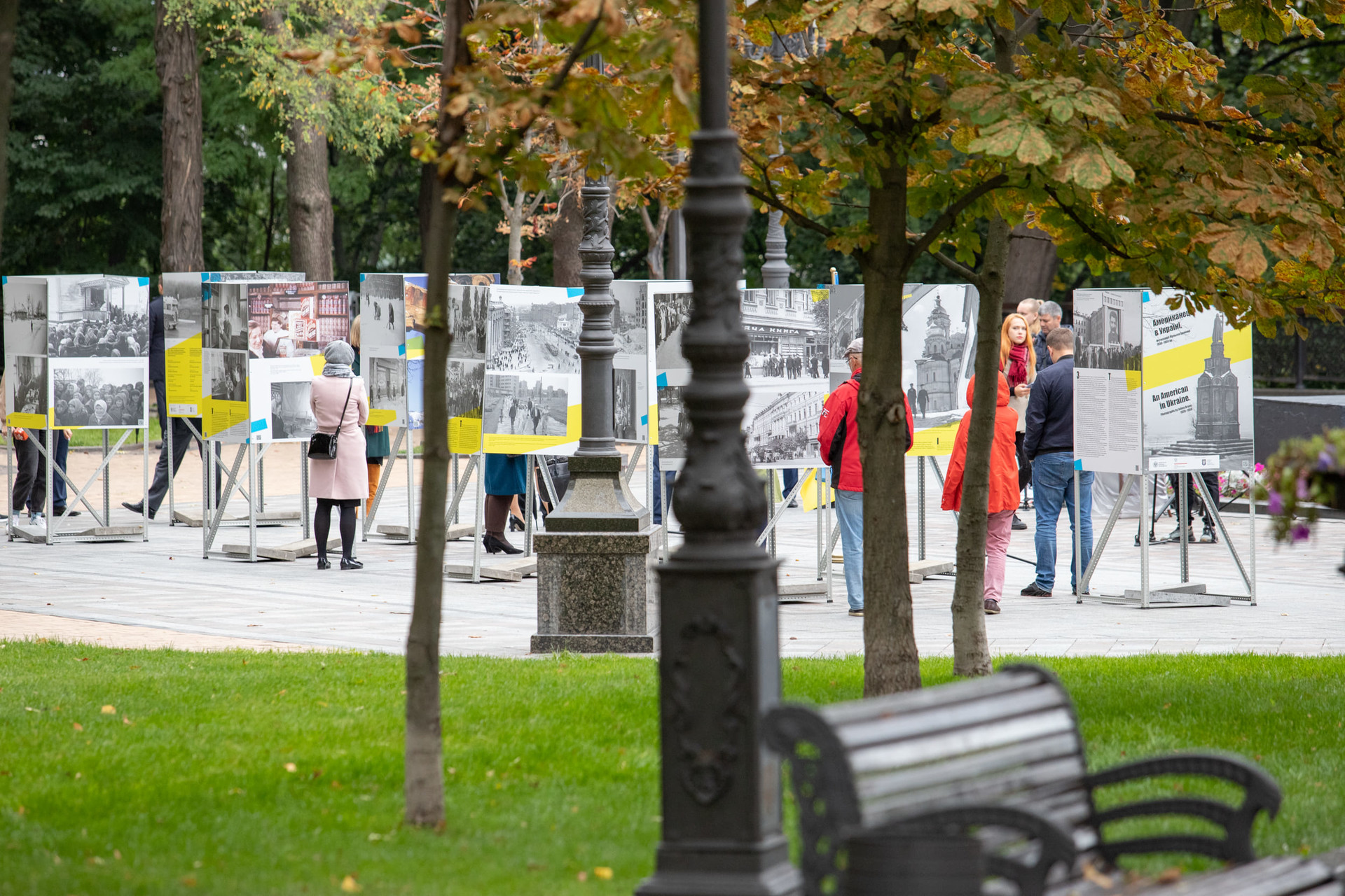 В центре Киева открылась выставка американского фотографа об Украине
