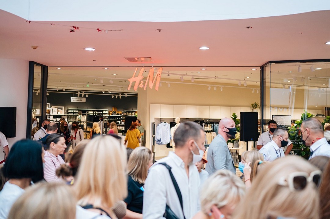 Мошенники от имени H&M собирают персональные данные клиентов