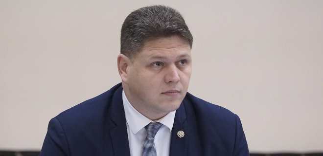 Кабмин уволил главу Государственной миграционной службы Соколюка