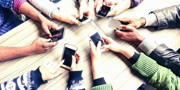 В Украине запустили “виртуального друга” для подростков: зачем и как работает