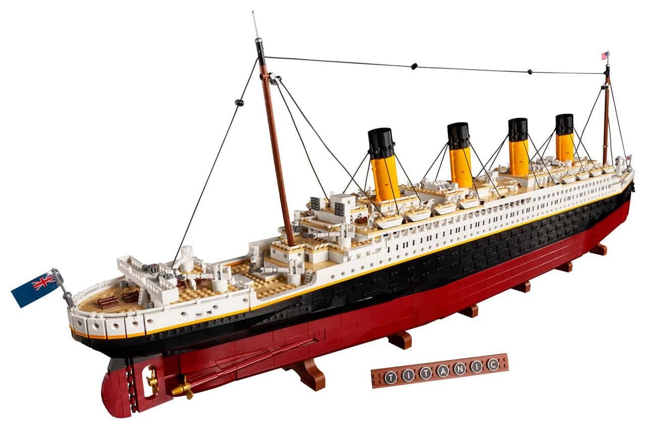 LEGO выпустит точную уменьшенную модель “Титаника” (фото)