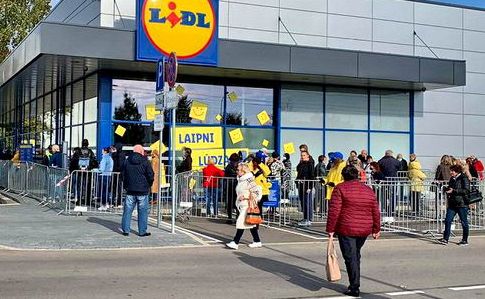 СМИ: супермаркеты Lidl готовится зайти на рынок Украины и конкурировать с АТБ
