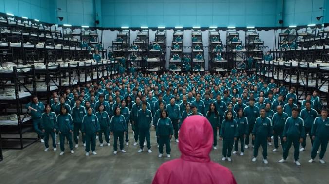 Сериал “Игра в кальмара” стал самым популярным на Netflix за всю историю