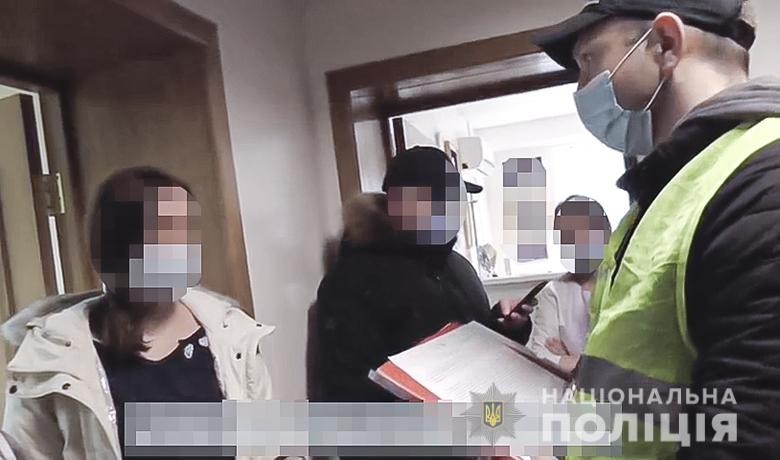В Киеве накрыли лабораторию, выдававшую ПЦР-тесты без самого тестирования