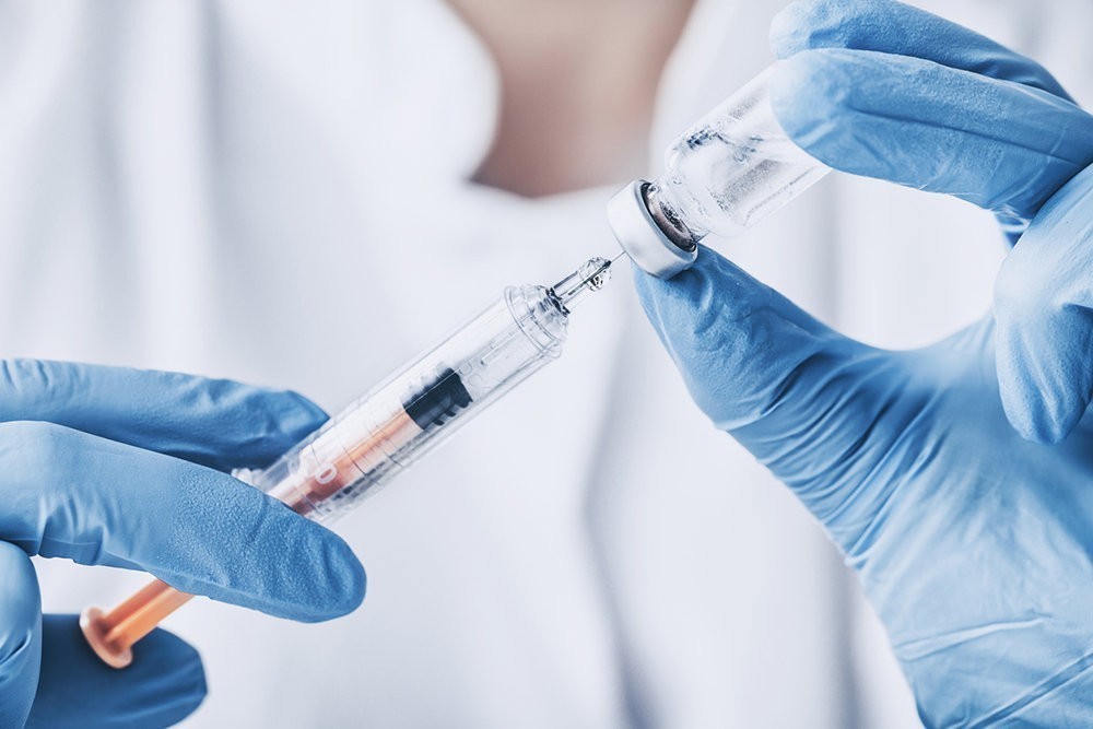 В Украину доставили новую партию вакцины от Pfizer