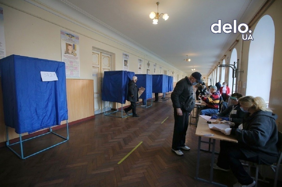 Избиратели массово проигнорировали день голосования на выборах мэра Харькова