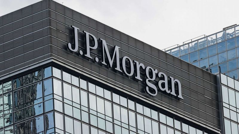 JPMorgan оштрафован на 200 миллионов долларов за то, что сотрудники использовали личные чаты для ведения бизнеса JPMorgan оштрафован на 200 миллионов долларов за то, что сотрудники использовали личные чаты для ведения бизнеса