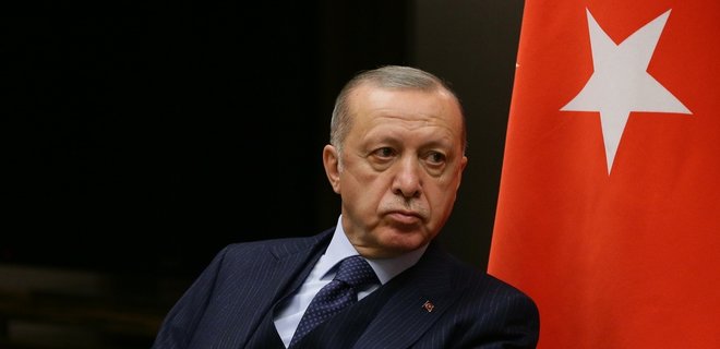Эрдоган назвал соцсети “угрозой демократии”: хочет наказывать за фейки и дезинформацию