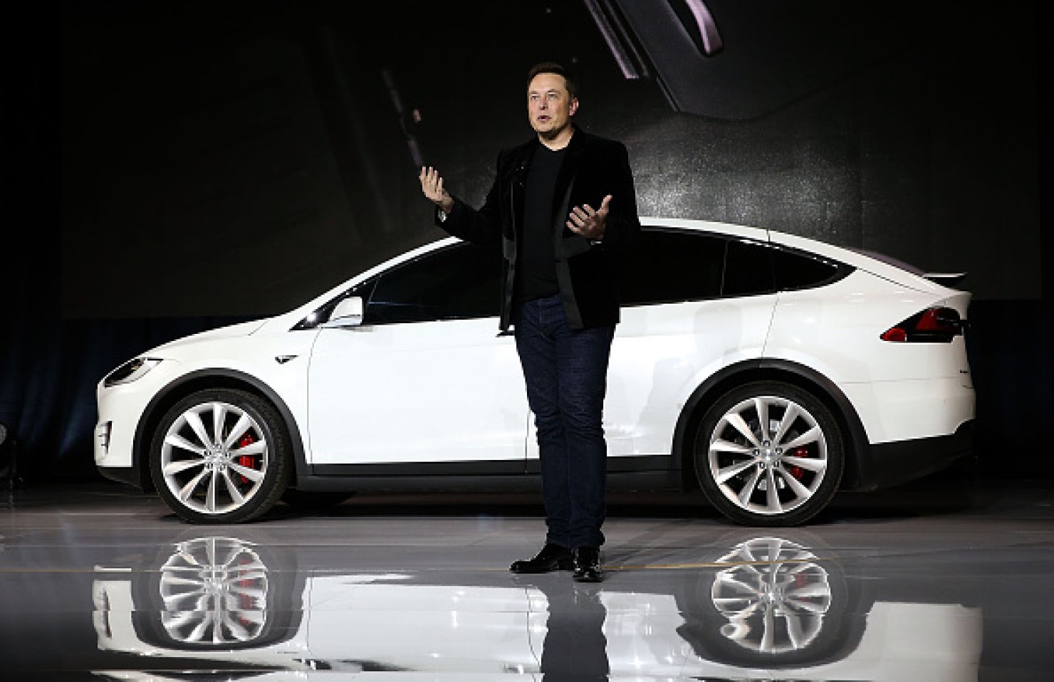 Сдержал слово: Илон Маск продал достаточно акций Tesla