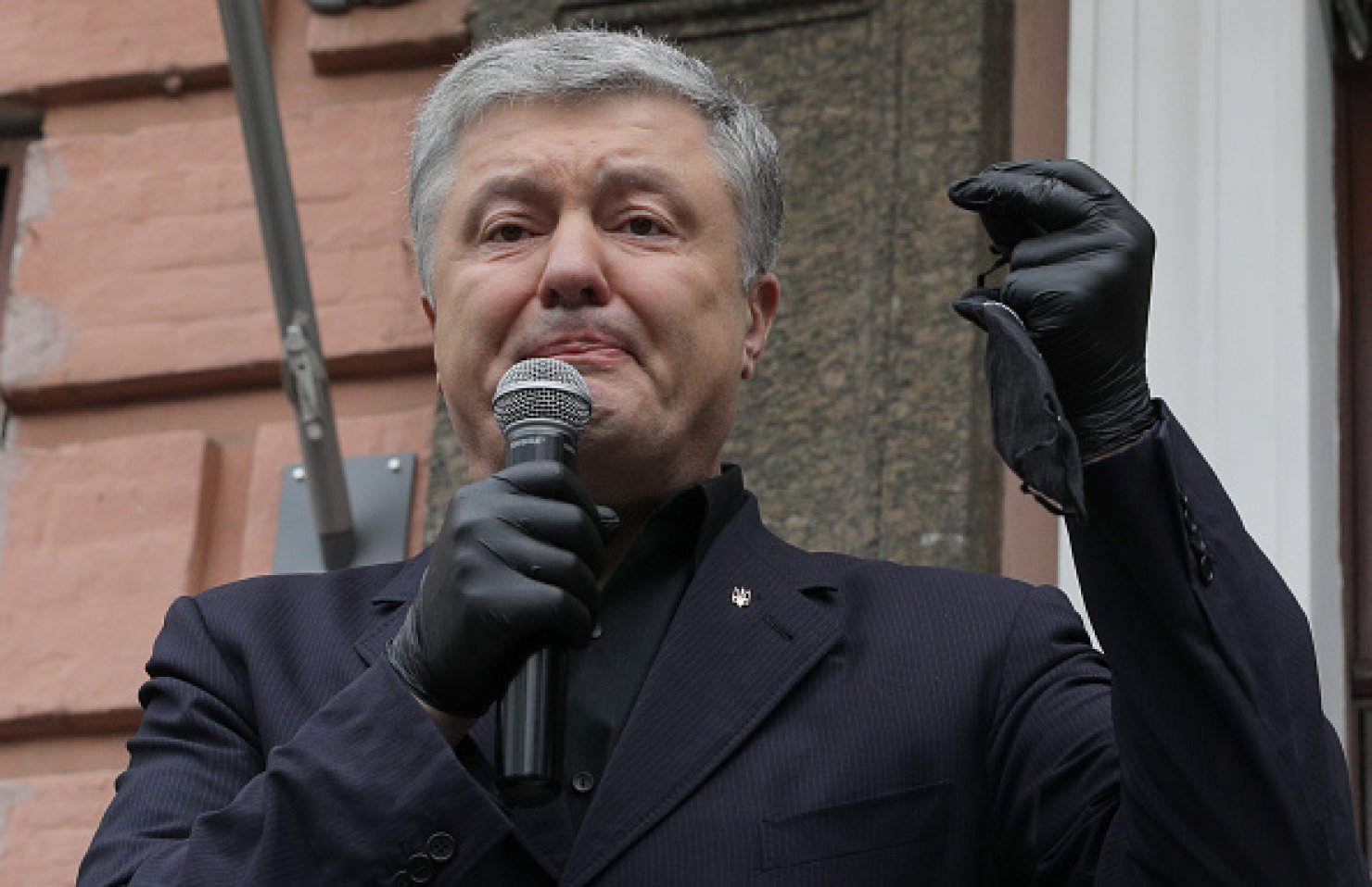 В Офисе генпрокурора подписали ходатайство об аресте Порошенко — СМИ