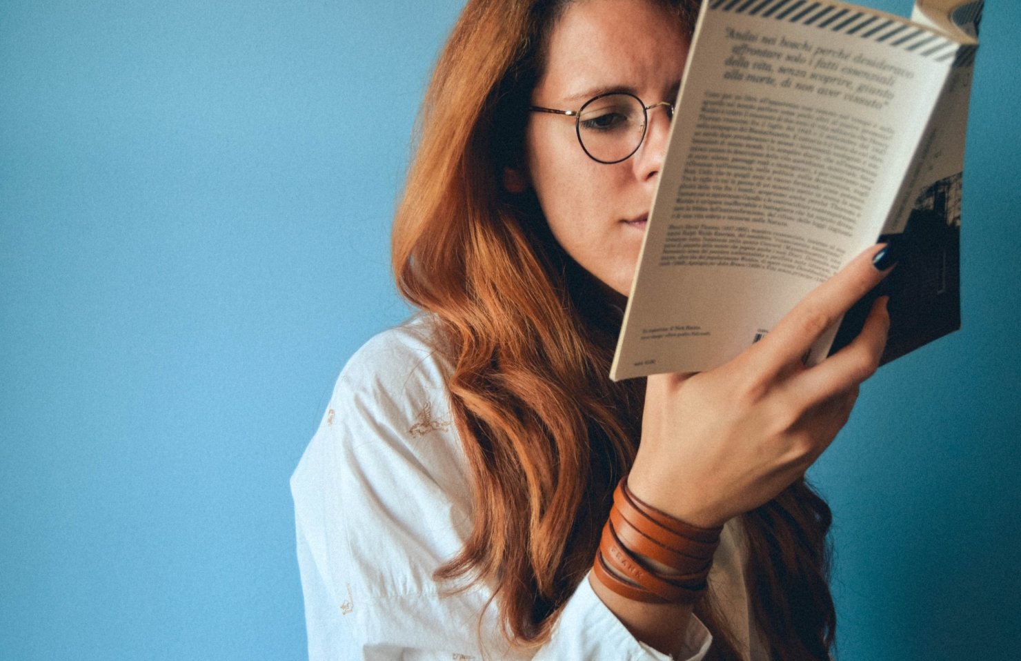 Украинцы выбирают книги для чтения по жанру, а больше всего любят детективы и фантастику — опрос
