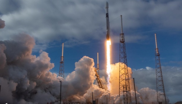 SpaceX вывела на орбиту очередную партию спутников Starlink SpaceX вывела на орбиту очередную партию спутников Starlink