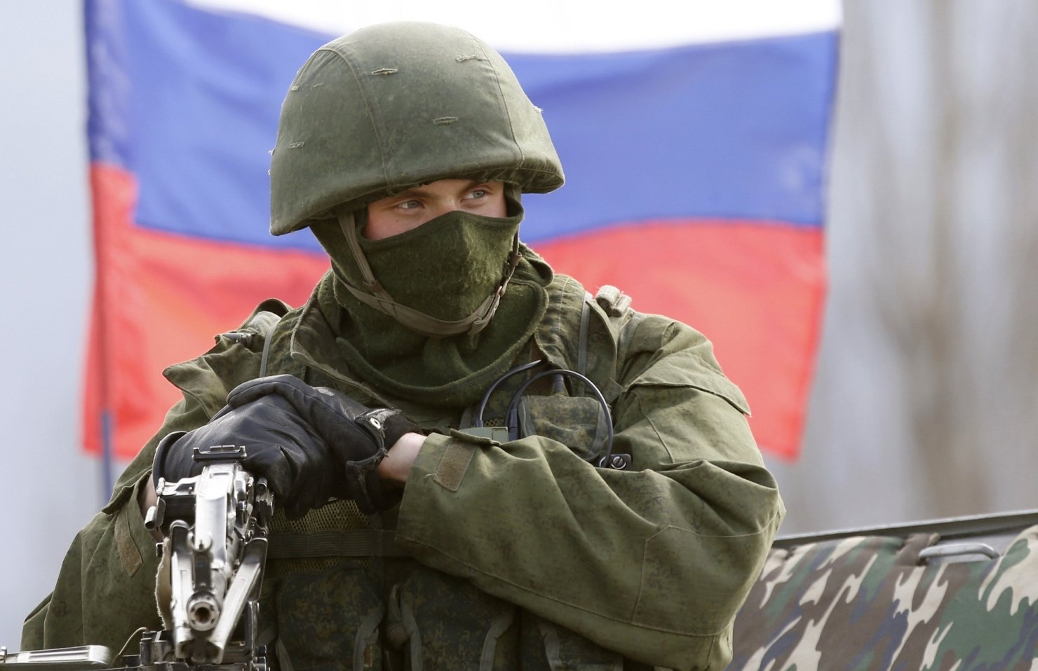 Российские военные взяли под контроль стратегические объекты Казахстана