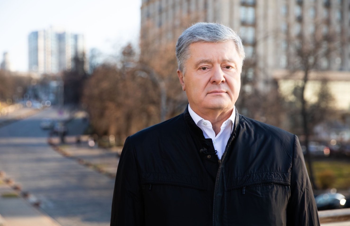 Дело о госизмене: Порошенко купил билеты на самолет после попытки вручения повестки, — ГБР Дело о госизмене: Порошенко купил билеты на самолет после попытки вручения повестки, — ГБР