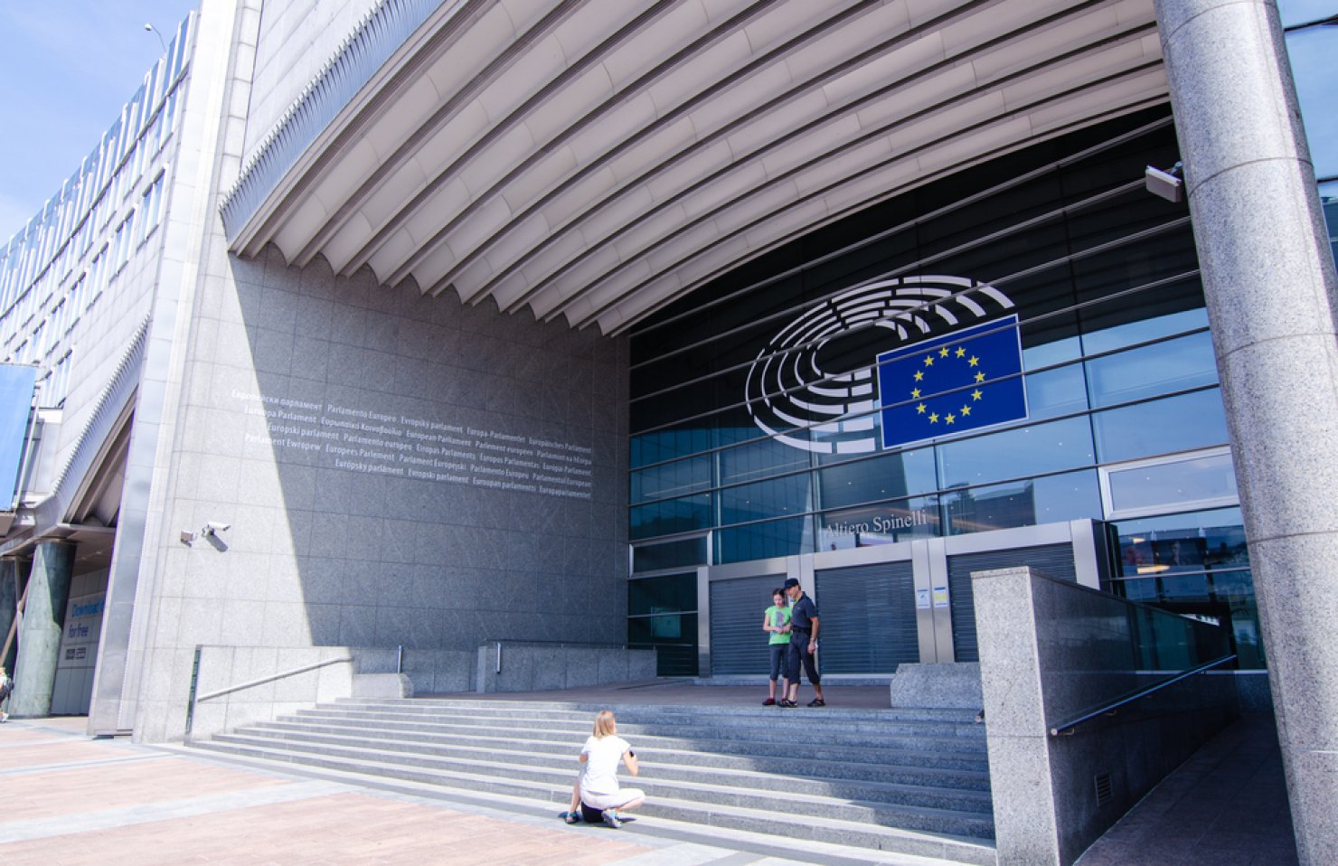 ЕС продлил санкции против России из-за ситуации в Украине еще на полгода ЕС продлил санкции против России из-за ситуации в Украине еще на полгода