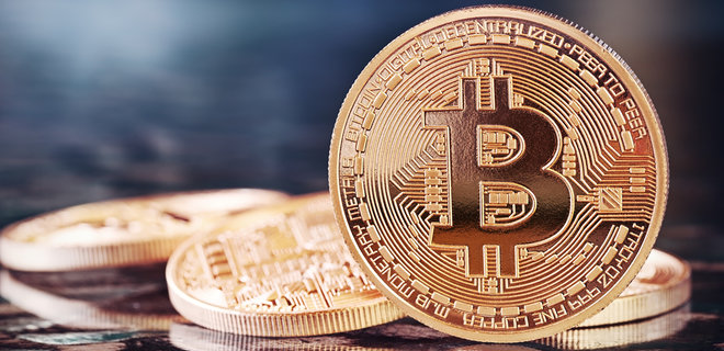 Курс биткоина обновил месячный минимум. Трейдеры следят за событиями в Казахстане
