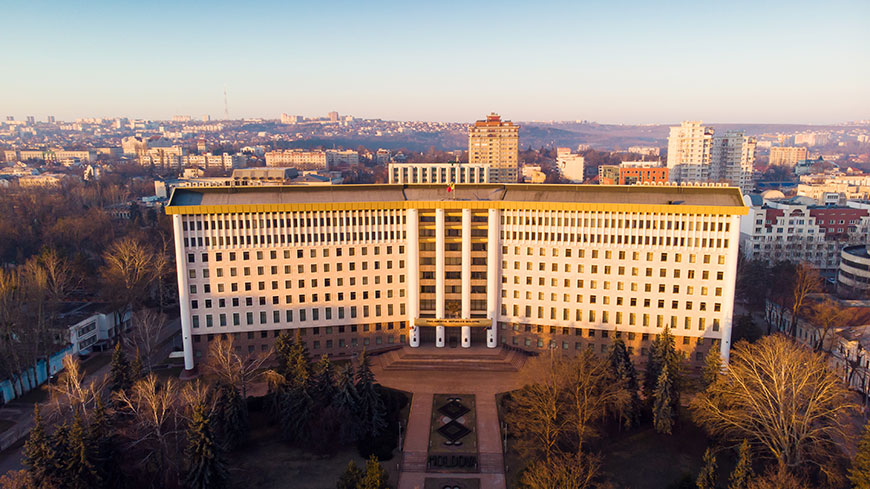 Молдова временно приостанавливает железнодорожное сообщение с Украиной