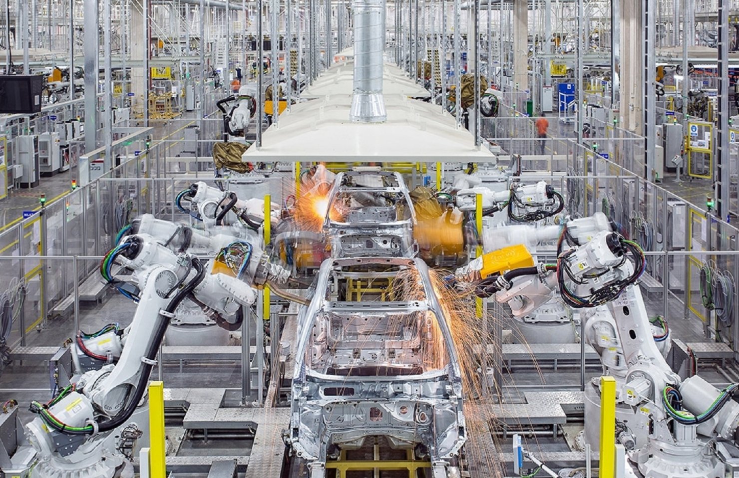 Volvo и Northvolt построят гигафабрику в Швеции: ее возглавит бывший директор Tesla Volvo и Northvolt построят гигафабрику в Швеции: ее возглавит бывший директор Tesla