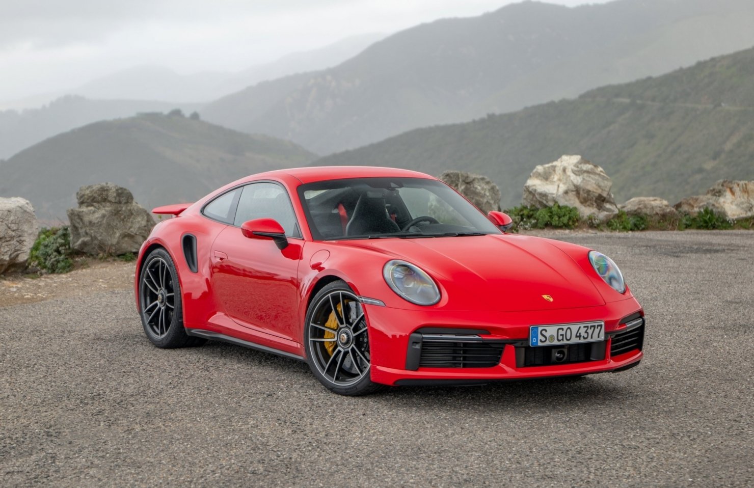 Porsche ожидает рекордных продаж автомобилей, несмотря на нехватку чипов Porsche ожидает рекордных продаж автомобилей, несмотря на нехватку чипов