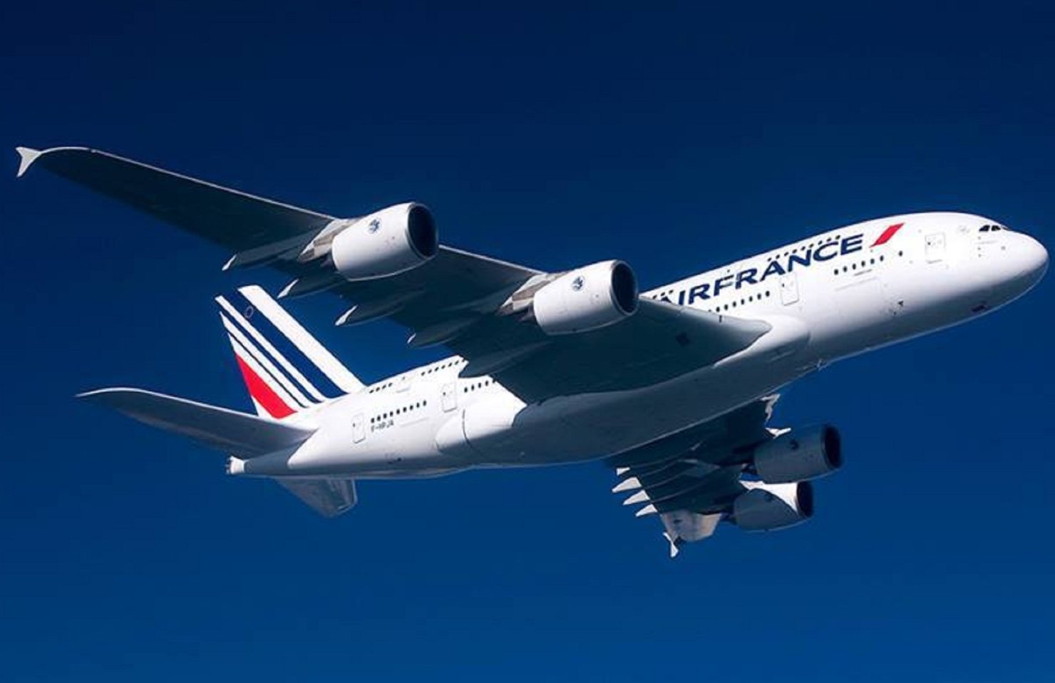 Авиакомпания Air France приостановила рейсы в Украину