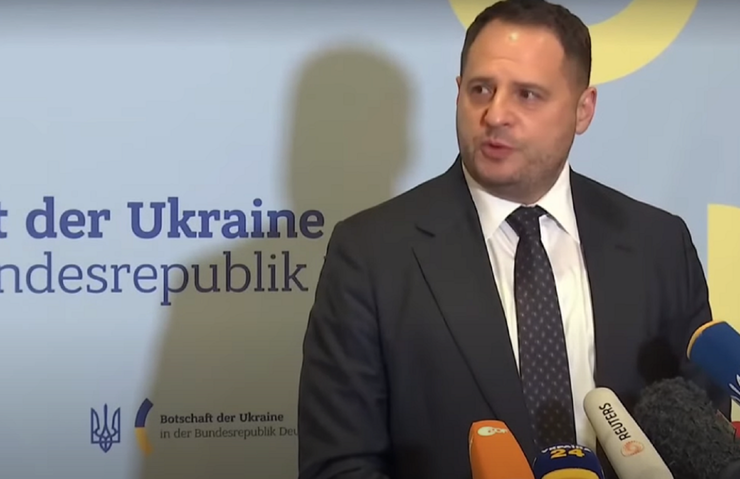 В Берлине 9 часов длилась встреча советников “нормандской четверки”: к общим решениям не пришли В Берлине 9 часов длилась встреча советников “нормандской четверки”: к общим решениям не пришли