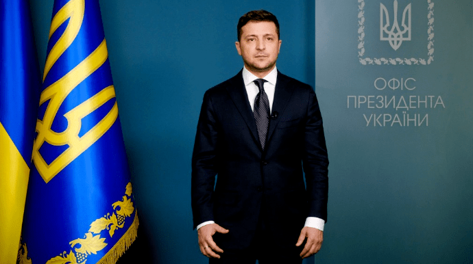 Президент анонсировал снижение НДС на бензин