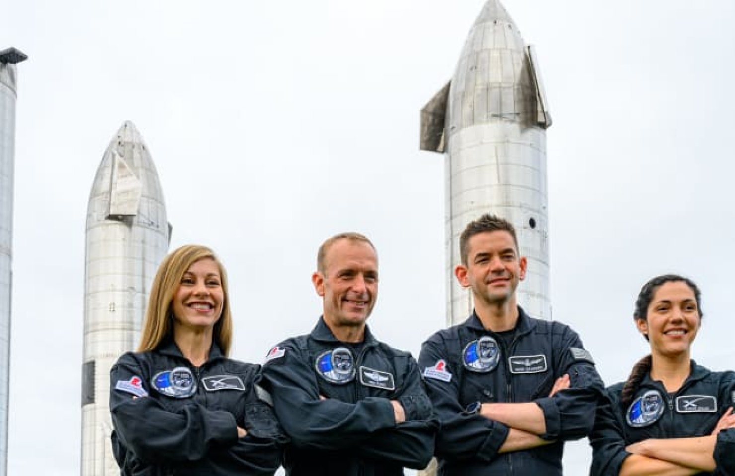 SpaceX планирует впервые в истории отправить в открытый космос непрофессионального астронавта