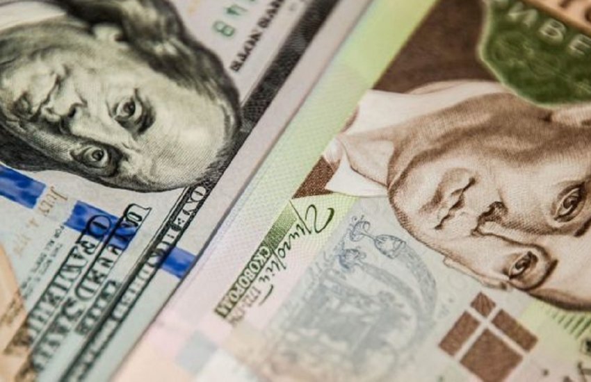 Нацбанк, спасая гривну от курса 29 грн/дол, продал $400 млн. Каким будет курс в ближайшие дни