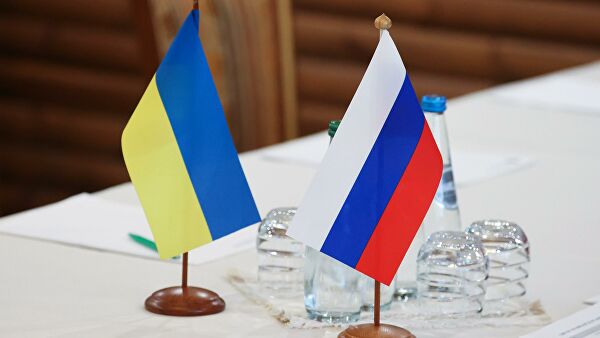 В МИД Украины заявили о нарушении РФ договоренности о гуманитарных коридорах