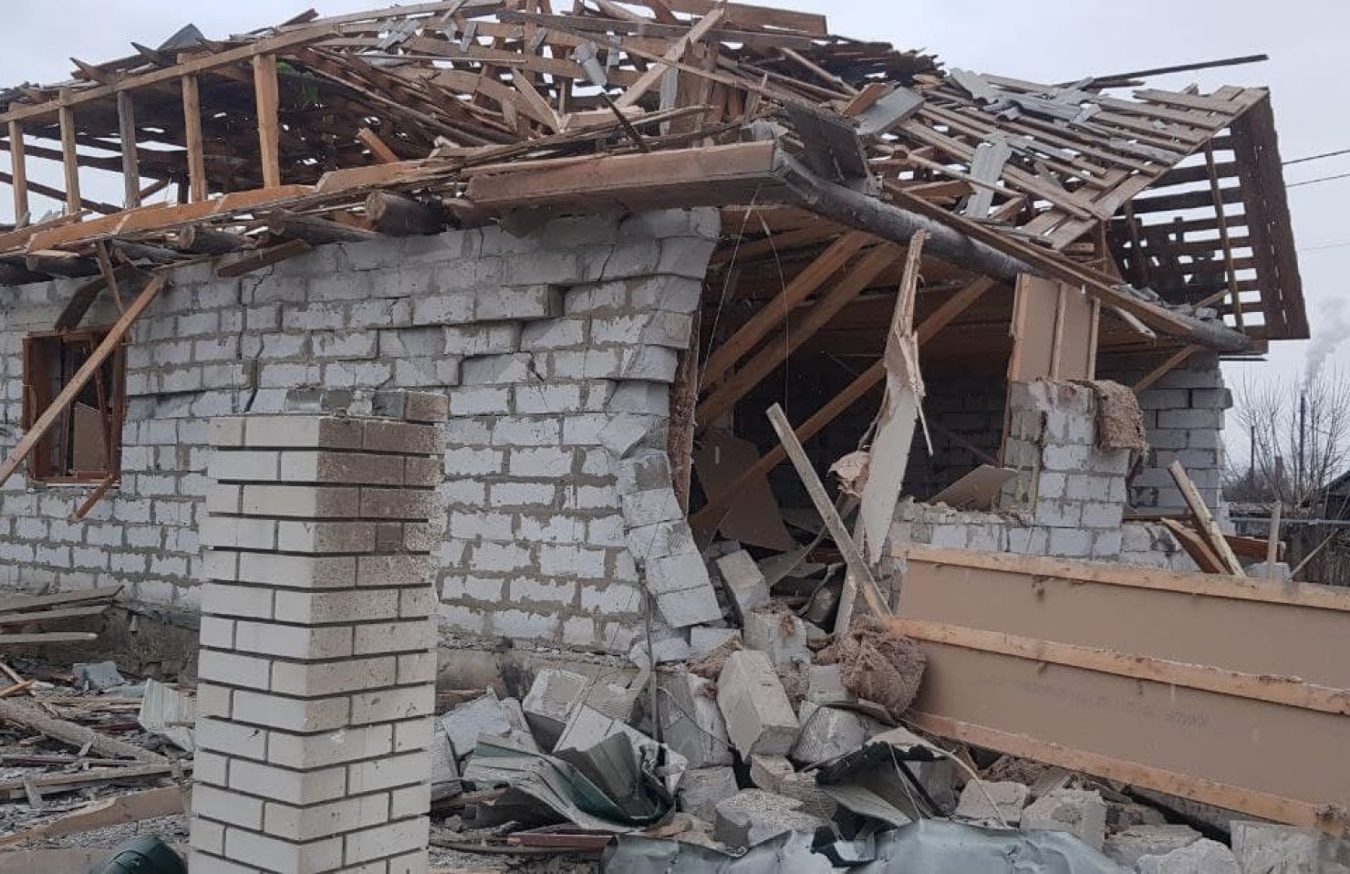 В Житомирской области российские ракеты разрушили десятки домов В Житомирской области российские ракеты разрушили десятки домов