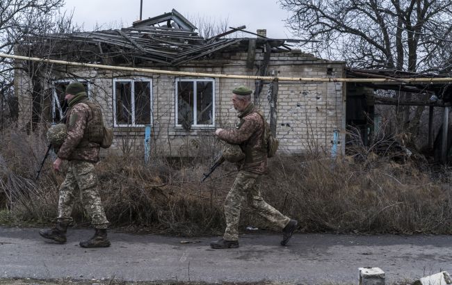 Под Киевом ВСУ уничтожили опорный пункт оккупантов, убиты 40 человек Под Киевом ВСУ уничтожили опорный пункт оккупантов, убиты 40 человек
