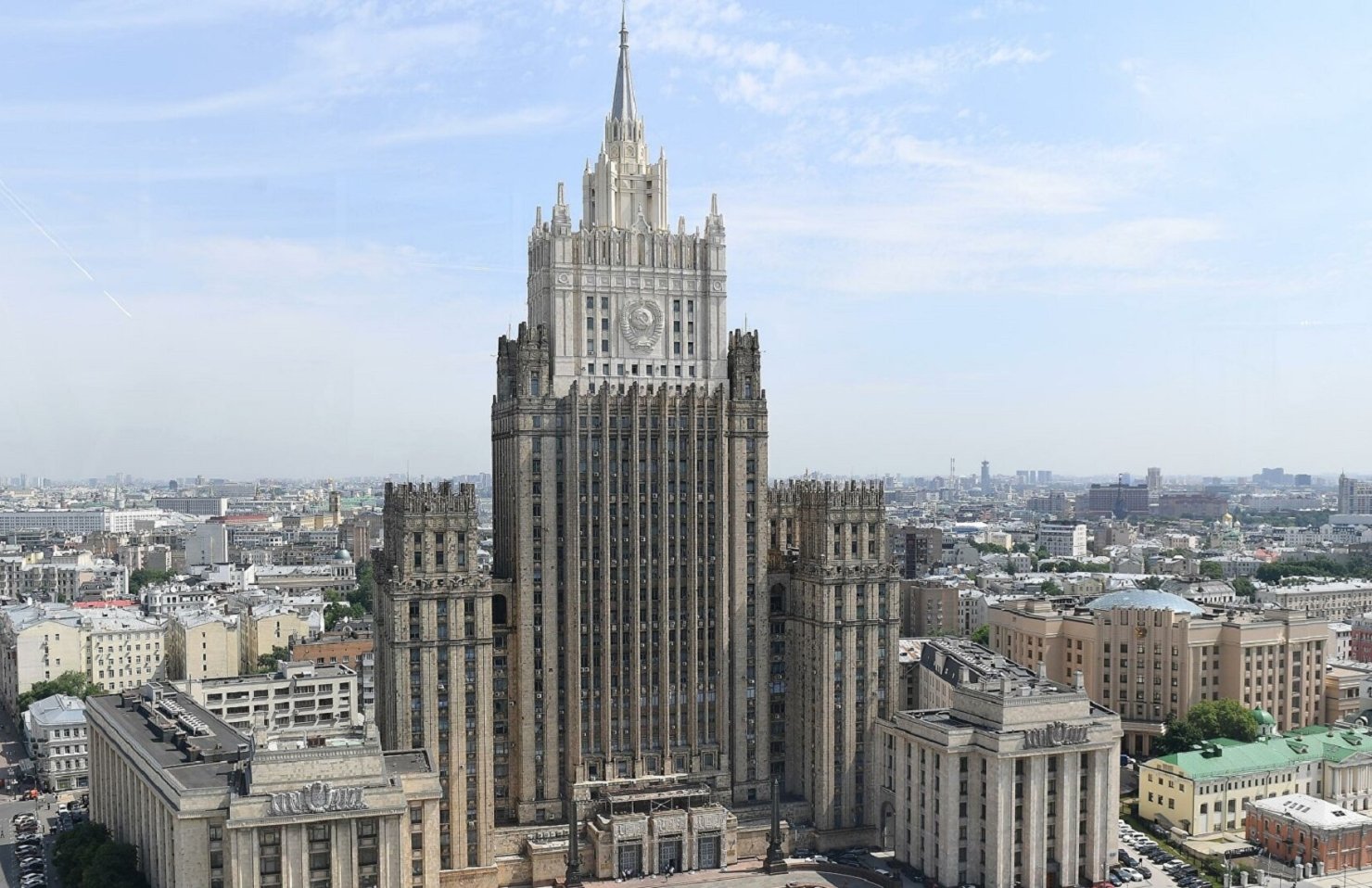 МИД РФ вручил ноту протеста послу США Джону Салливану: российско-американские отношения на грани разрыва МИД РФ вручил ноту протеста послу США Джону Салливану: российско-американские отношения на грани разрыва