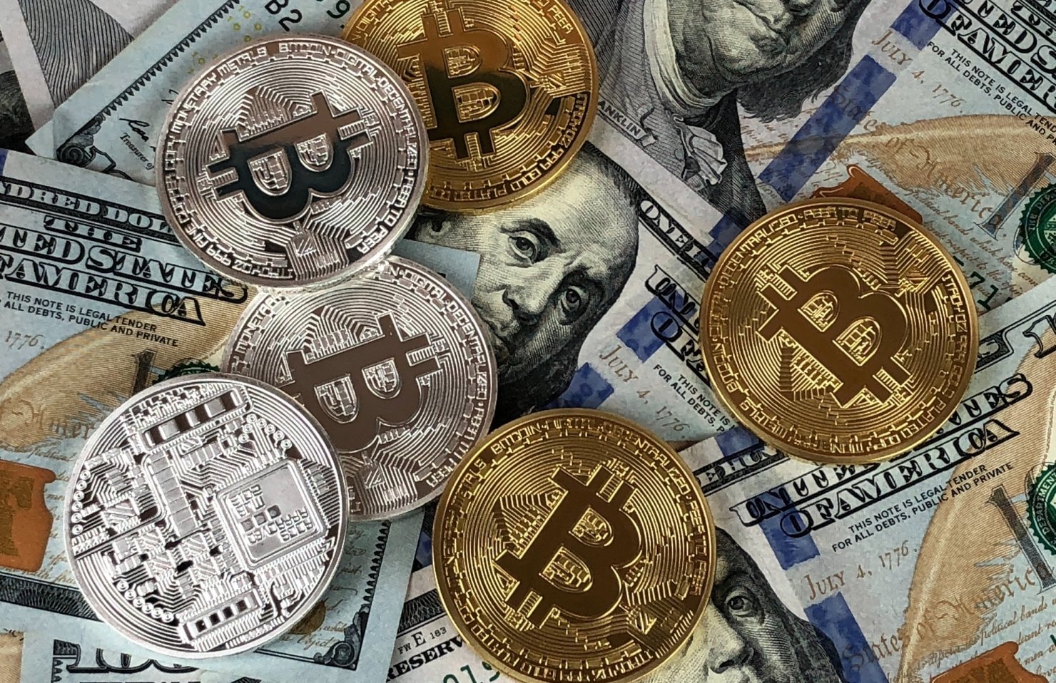 Цена биткоина подскочила до 3-месячного максимума