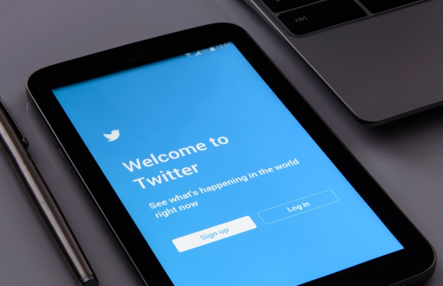 Из Twitter удалили более 50 тысяч фейковых постов о войне в Украине